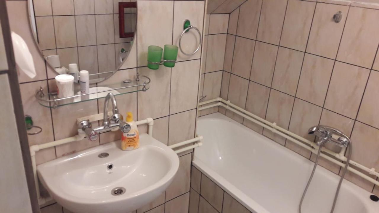 Family&Friends Apartment Ceahlau Ngoại thất bức ảnh
