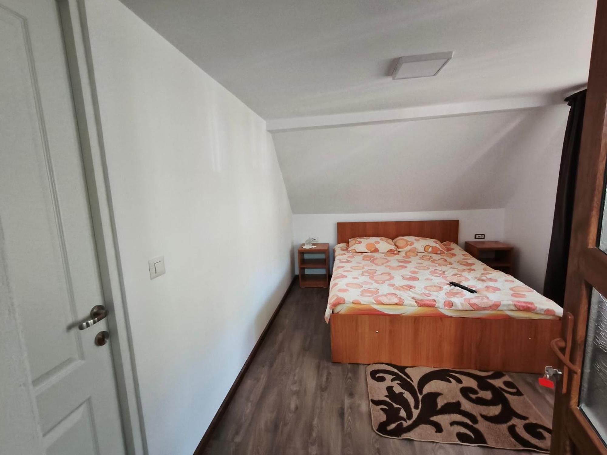 Family&Friends Apartment Ceahlau Ngoại thất bức ảnh