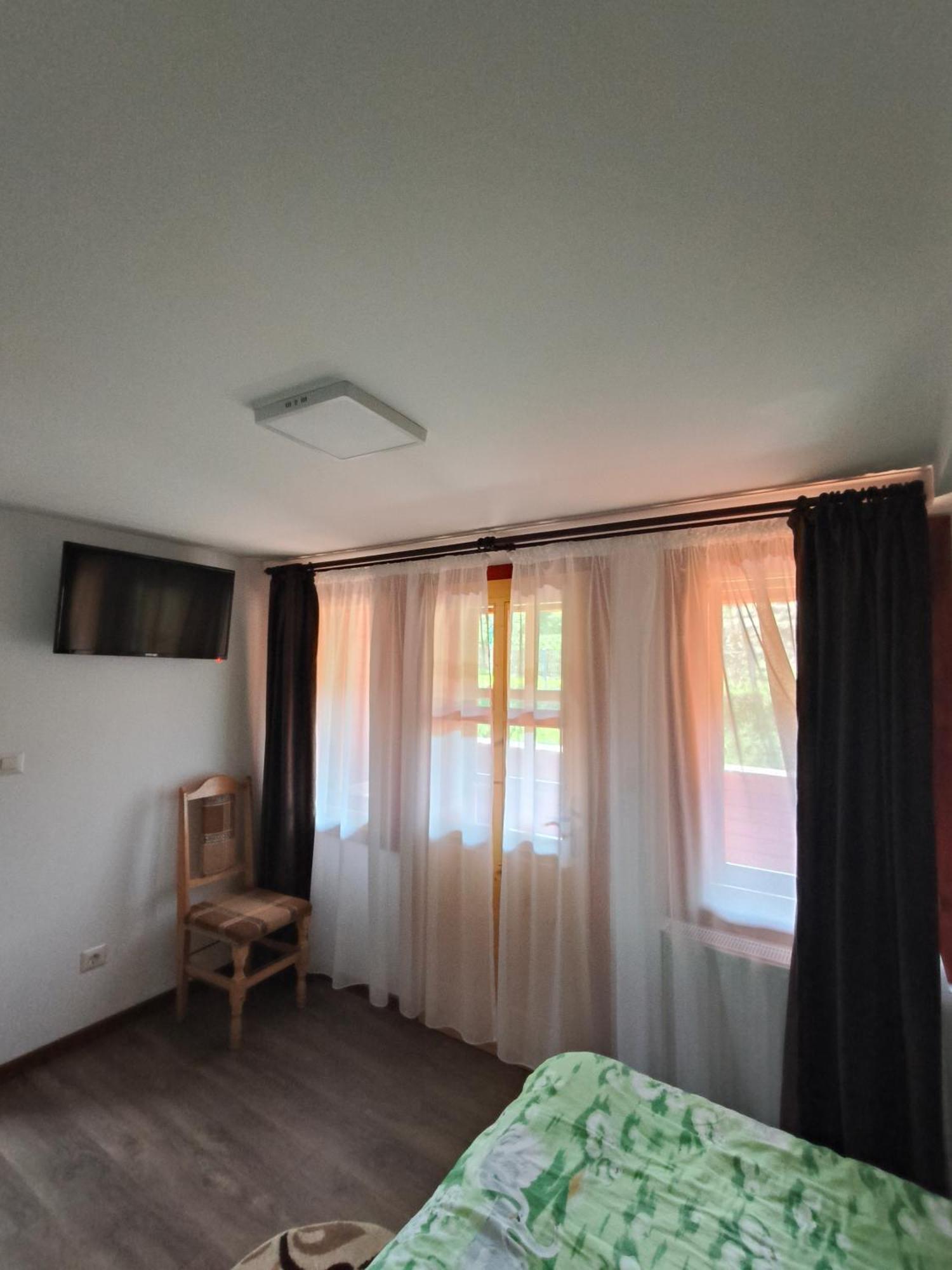 Family&Friends Apartment Ceahlau Ngoại thất bức ảnh