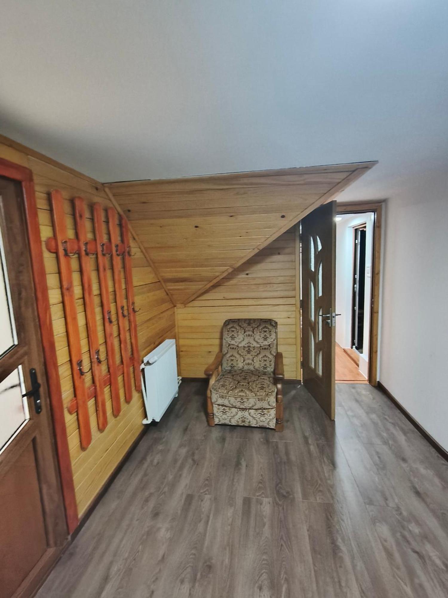 Family&Friends Apartment Ceahlau Ngoại thất bức ảnh